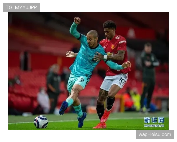 前曼联球员费莱尼专访:谈论当今英超中场球员在压迫体系下面临的体能挑战 前曼联球员费莱尼专访:谈论当今英超中场球员在压迫体系下面临的体能挑战